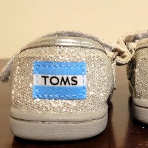 Silver Glitter Baby TOMS shoes